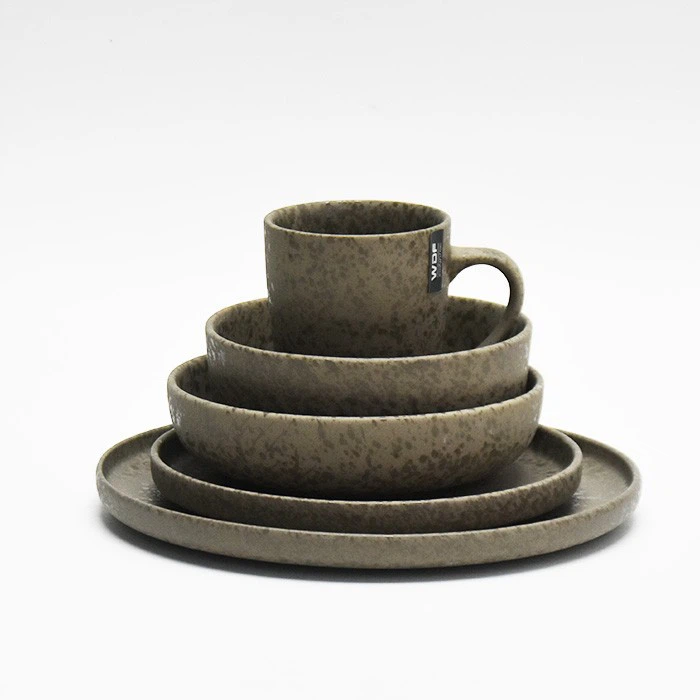 Matt Glaze Stoneware Set With Speckle